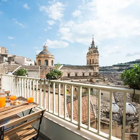 Casa Vacanze La Meridiana Modica Exterior photo